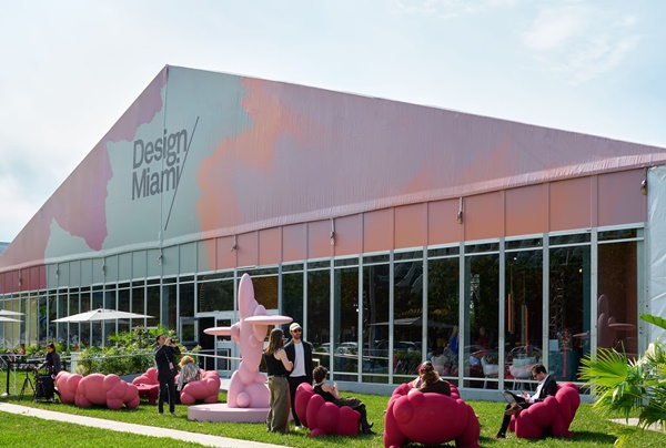 130 galleries at DESIGN MIAMI. 2024 - December 3 > 8, 2024  @DesignMiami