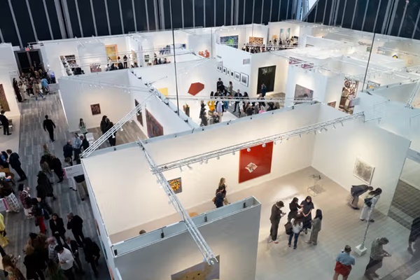67 galleries at Frieze Art Fair 2025, New York U.S.A. -  May 7 > 11, 2025 @friezeofficial