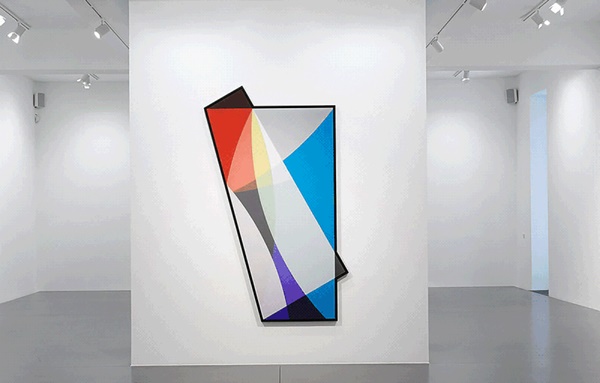 Niko Luoma, Picture 258, Corner over Long Edge Off Midpoint, 2020, archival pigment print, Diasec, 226 x 127 cm. 
