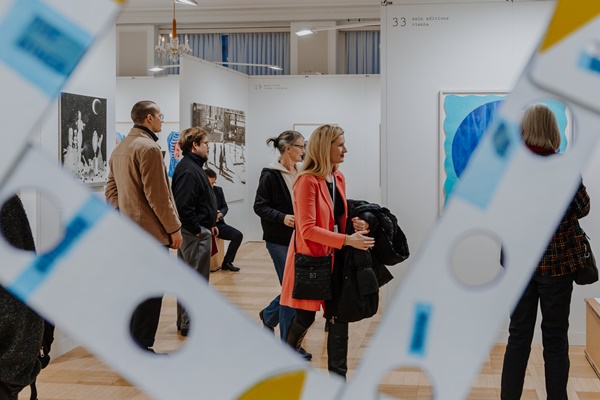 paper positions Vienna 2025 - November 13 > 16, 2025 @positionsberlin