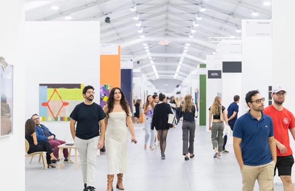 175 galleries at UNTITLED ART Miami Beach 2024 - December 4 > 8 2024 @UNTITLEDFAIRS