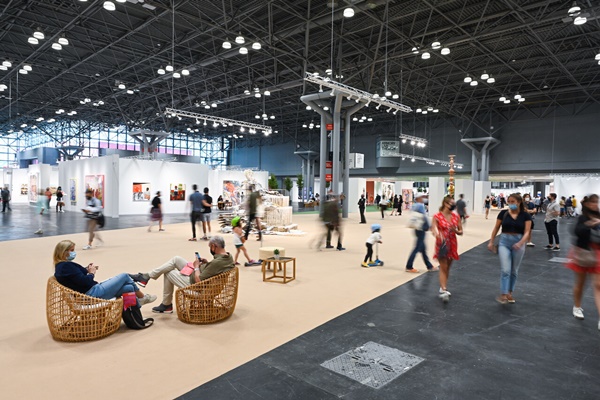 134 galleries at The Armory Show 2022, New York NY U.S.A. - September 9 > 11, 2022 @thearmoryshow