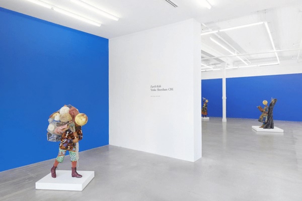 Yinka Shonibare : Earth Kids ,installation view

