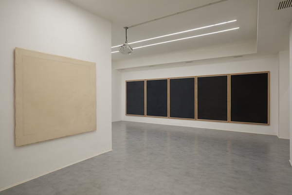 Galleria de'Foscherari, Bologna ITALY, Giovanni d'Agostino