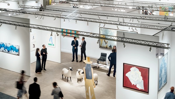 EXPO CHICAGO 2021 - April 8 > 12, 2021 @expochicago