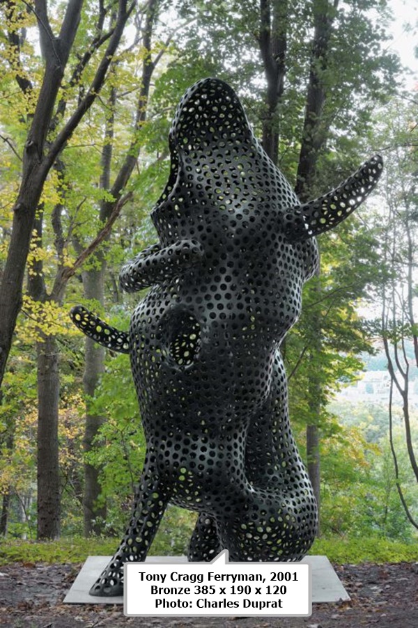 Tony Cragg Ferryman, 2001 Bronze 385 x 190 x 120 Photo: Charles Duprat
