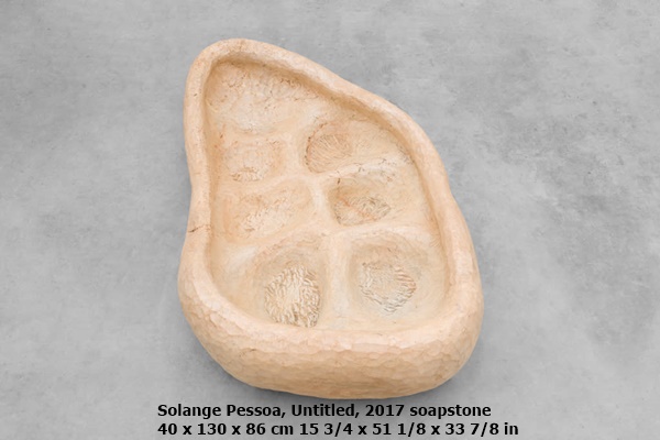 Solange Pessoa
Untitled, 2017
soapstone
40 x 130 x 86 cm
15 3/4 x 51 1/8 x 33 7/8 in