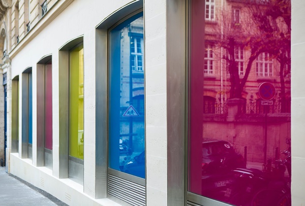 Daniel Buren, Philippe Parreno : Simultanément travaux in situ et en mouvement