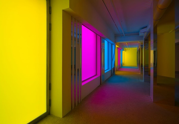 Daniel Buren, Philippe Parreno : Simultanément travaux in situ et en mouvement