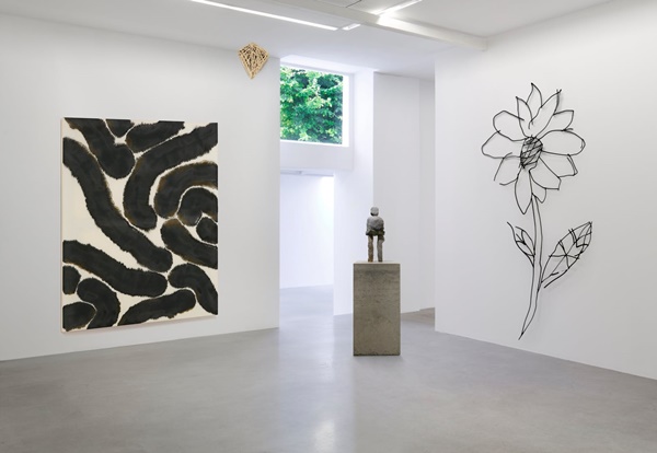 kamel mennour, Paris FRANCE - from home Installation view