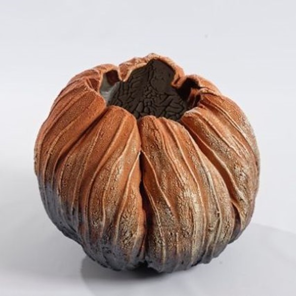 MESSUMS LONDON, UNITED KINGDOM - Thiébaut Chagué : Stoneware