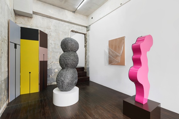 Haneyl Choi : Siamese