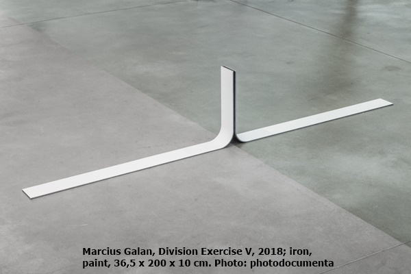 Marcius Galan, Division Exercise V, 2018; iron, paint, 36,5 x 200 x 10 cm. Photo: photodocumenta