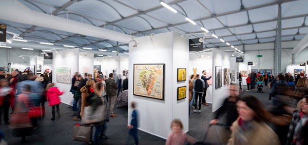 309 artists at ST-ART 2021 Strasbourg, FRANCE - 26 > 28 November 2021 @ST_ART_FOIRE