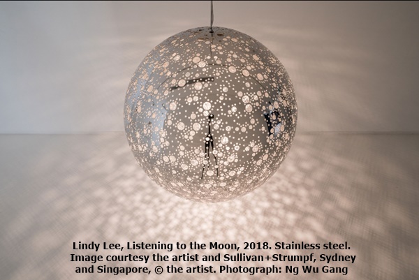 Lindy Lee, Listening to the Moon, 2018. Stainless steel. Image courtesy the artist and Sullivan+Strumpf, Sydney and Singapore, © the artist. Photograph: Ng Wu Gang 