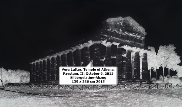 Vera Lutter
Temple of Athena, Paestum, II: October 6, 2015
Silbergelatine-Abzug
139 x 236 cm
2015